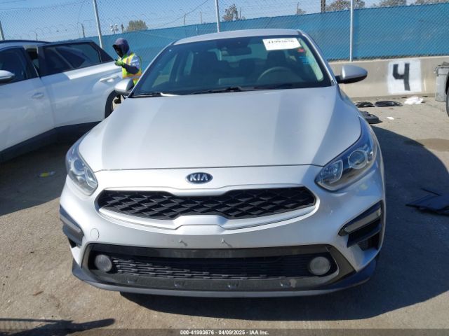 3KPF24AD0ME389801 KIA Forte Lxs