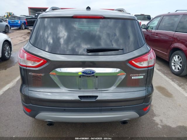 1FMCU0J90FUA25086 Ford Escape Titanium
