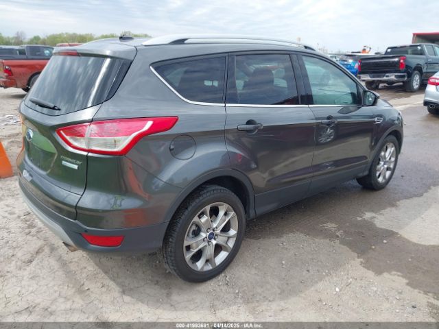 1FMCU0J90FUA25086 Ford Escape Titanium