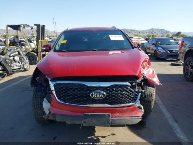 5XYPGDA55GG131778 KIA Sorento 3.3l Lx