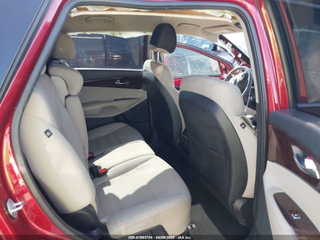 5XYPGDA55GG131778 KIA Sorento 3.3l Lx