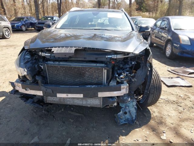 SJKCH5CR7JA052747 Infiniti Qx30 Premium