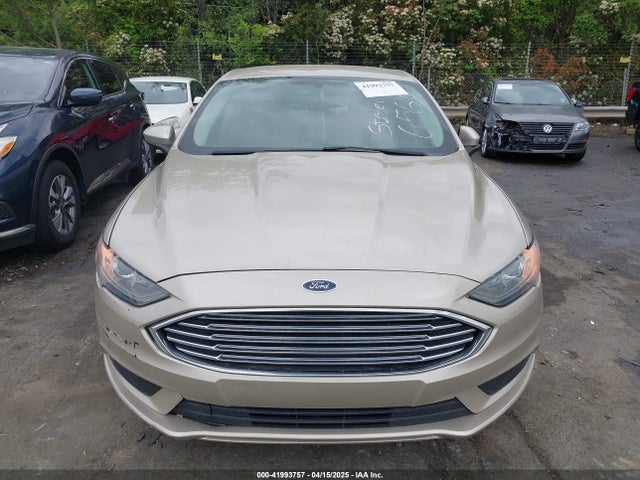 3FA6P0HD3JR216560 Ford FUSION SE