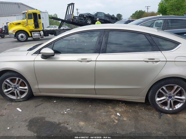 3FA6P0HD3JR216560 Ford FUSION SE