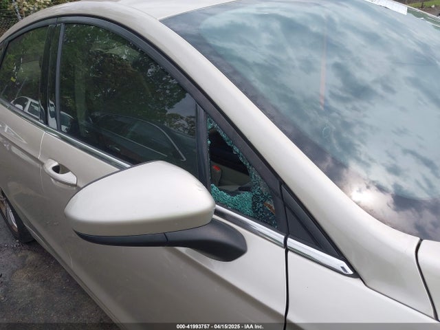 3FA6P0HD3JR216560 Ford FUSION SE