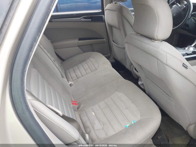 3FA6P0HD3JR216560 Ford FUSION SE