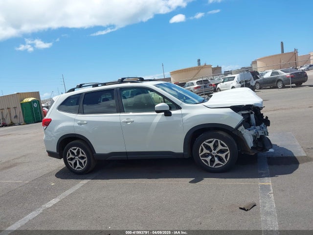 JF2SKAJC9LH498160 Subaru Forester Premium