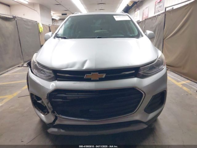 KL7CJLSB2JB546604 Chevrolet Trax Lt