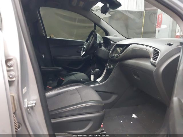 KL7CJLSB2JB546604 Chevrolet Trax Lt
