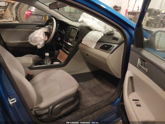 5NPE24AF4JH602107 Hyundai SONATA SE