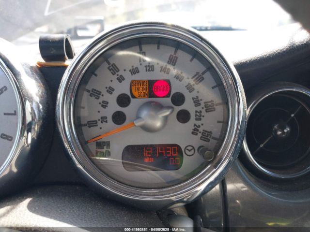 2005 MINI COOPER S WMWRH33435TF81760 Photo 6