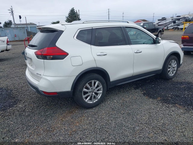 KNMAT2MV9HP578257 Nissan 2017