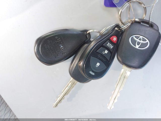 5YFBURHE2KP860511 Toyota COROLLA LE