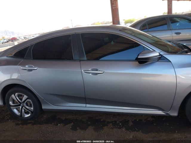 19XFC2F6XKE044042 Honda Civic Lx