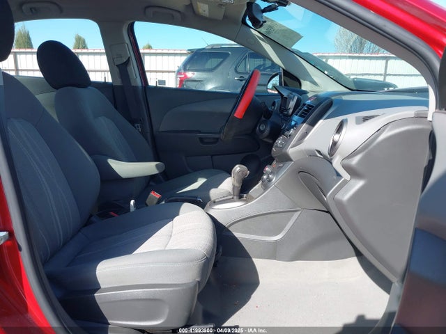 1G1JC5SH8F4182004 Chevrolet Sonic Lt Auto