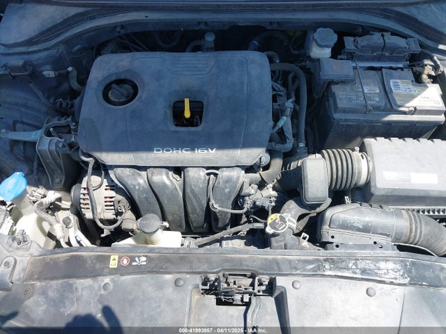 5NPD84LF6JH318582 Hyundai ELANTRA SEL