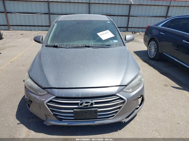 5NPD84LF6JH318582 Hyundai ELANTRA SEL