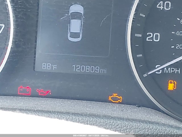 5NPD84LF6JH318582 Hyundai ELANTRA SEL