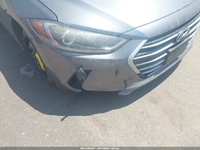 5NPD84LF6JH318582 Hyundai ELANTRA SEL