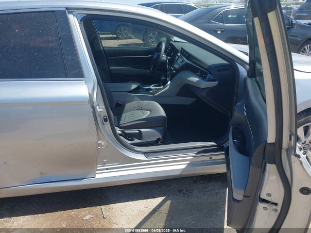 4T1B11HK8KU789295 Toyota CAMRY LE