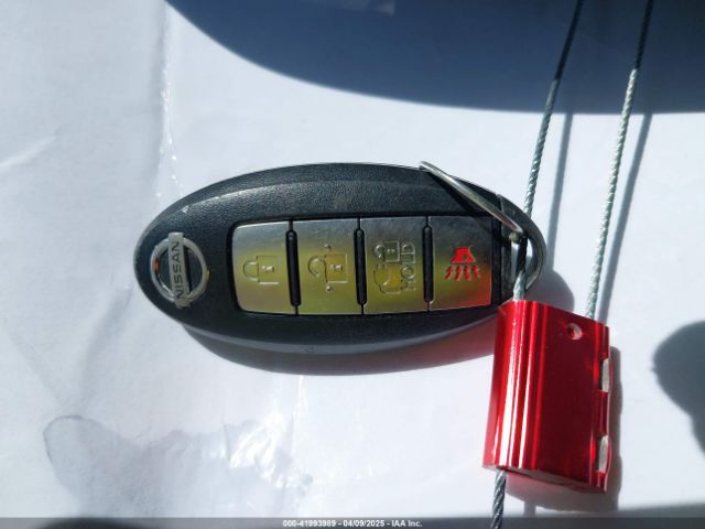 1N4AZ1CP5JC315827 Nissan LEAF S