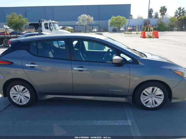 1N4AZ1CP5JC315827 Nissan LEAF S