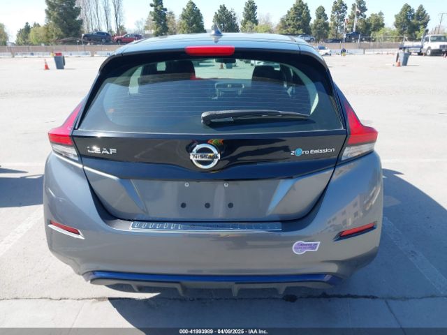 1N4AZ1CP5JC315827 Nissan LEAF S
