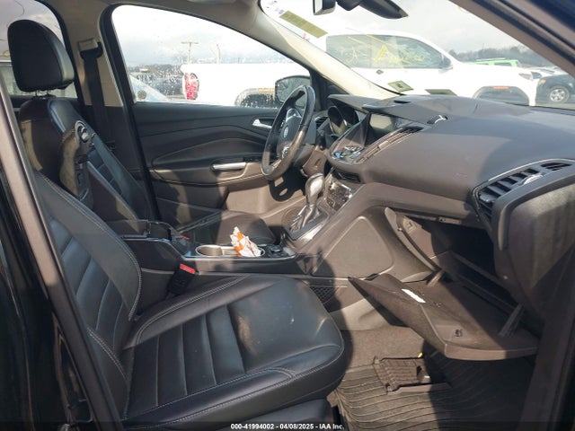 Продажа на аукционе авто 2016 Ford Escape Titanium, vin: 1FMCU9JX7GUA79683, номер лота: 41994002