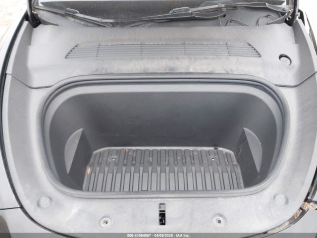 2021 TESLA MODEL Y 5YJYGAEE2MF228632 Photo 9