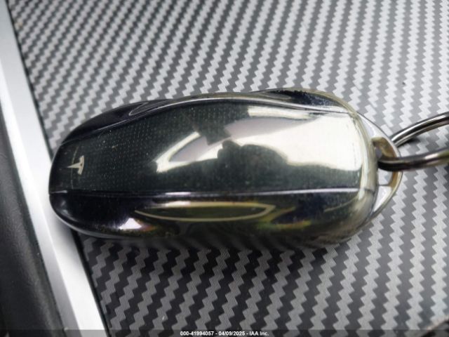 2021 TESLA MODEL Y 5YJYGAEE2MF228632 Photo 10