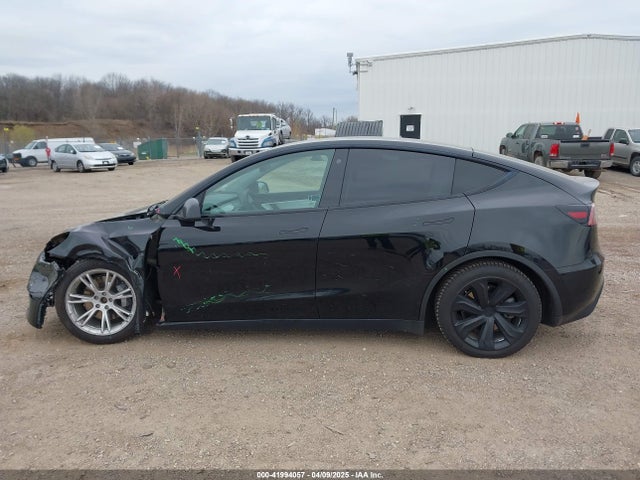5YJYGAEE2MF228632 Tesla Model Y Long Range Dual Motor All-wheel Drive