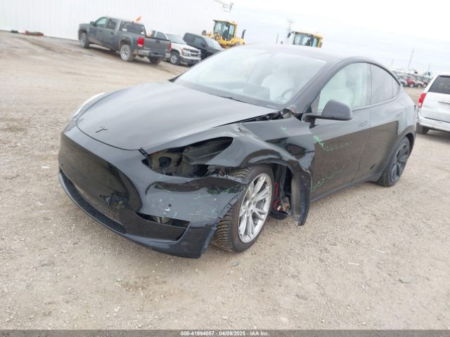 2021 TESLA MODEL Y 5YJYGAEE2MF228632 Photo 1