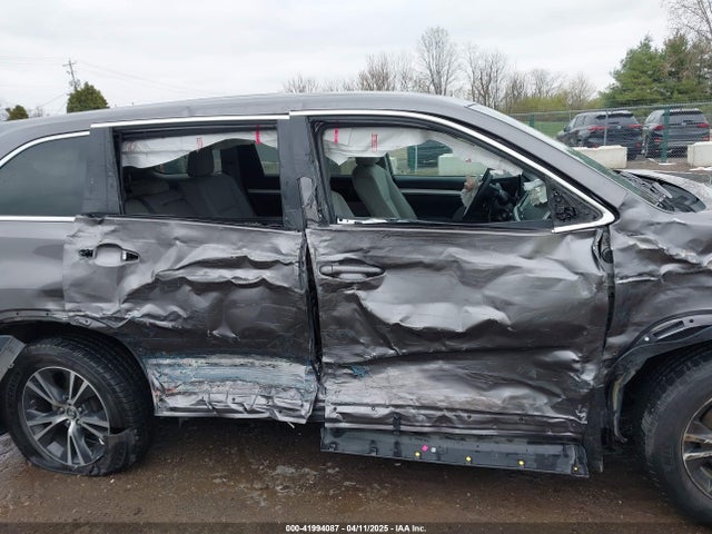 5TDBZRFH5KS979255 Toyota Highlander Le