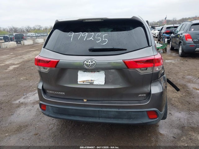 5TDBZRFH5KS979255 Toyota Highlander Le