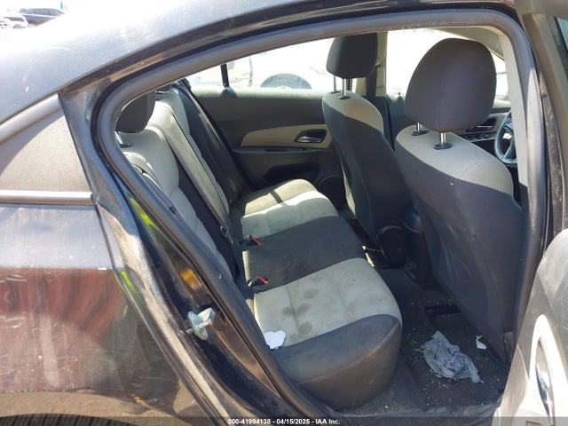 1G1PA5SH4F7166574 Chevrolet Cruze Ls Auto