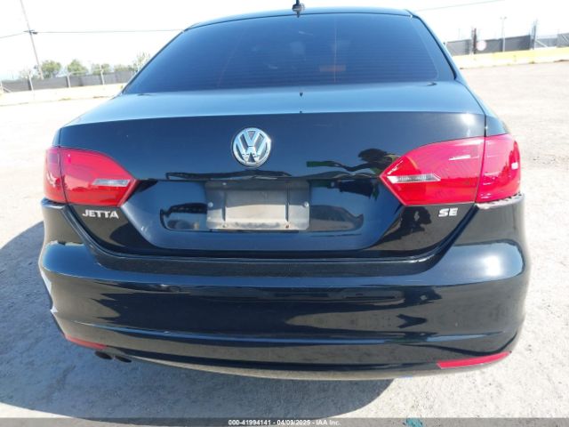 3VWD17AJ4EM419839 Volkswagen Jetta 1.8t Se