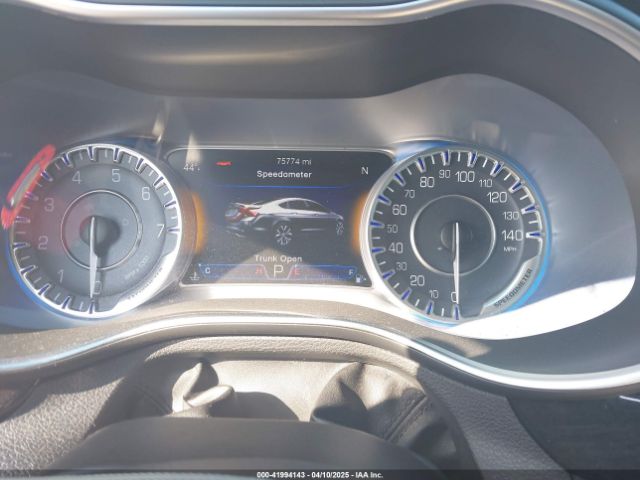 1C3CCCEG0FN553629 Chrysler 200 C