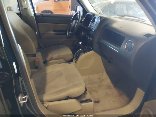 1C4NJPBA1ED645323 Jeep Patriot Sport