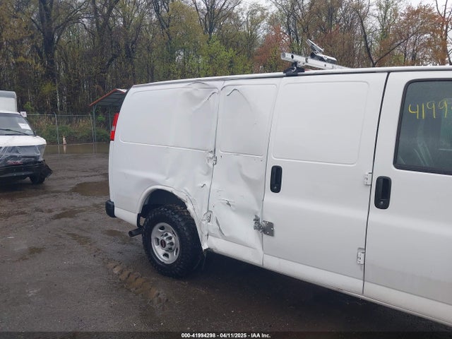 1GTZ7GFP9R1224486 GMC Savana Cargo Rwd 3500 Regular Wheelbase Work Van