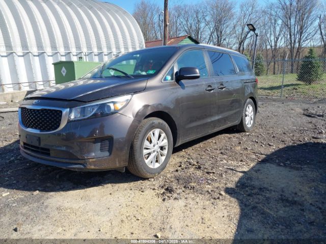 KNDMB5C12J6372631 KIA SEDONA LX