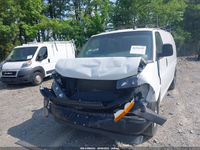 1GCWGAF71M1154667 Chevrolet Express Cargo Rwd 2500 Regular Wheelbase Wt