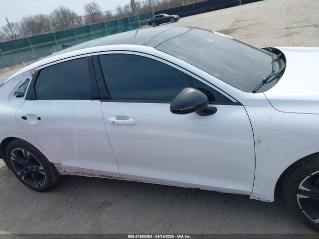 5XXG64J21NG098563 KIA K5 Gt-line