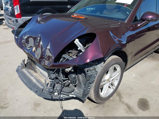 Porsche Macan T 2024 WP1AA2A55RLB10527 Image 6