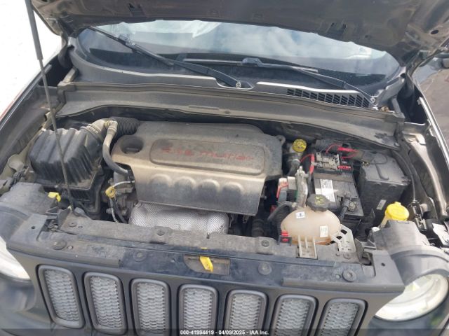 ZACCJBCB2HPF51653 Jeep Renegade Trailhawk 4x4