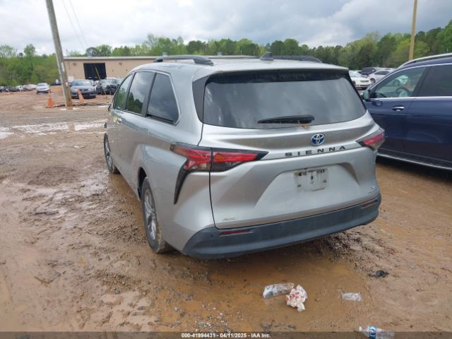 5TDYSKFC0NS049827 Toyota SIENNA XLE