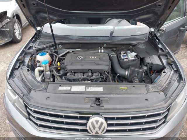 1VWAT7A38HC004849 Volkswagen Passat 1.8t S