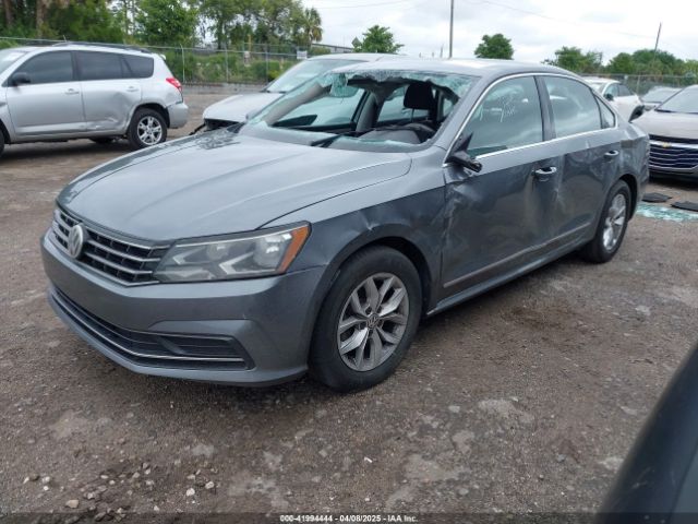 1VWAT7A38HC004849 Volkswagen Passat 1.8t S