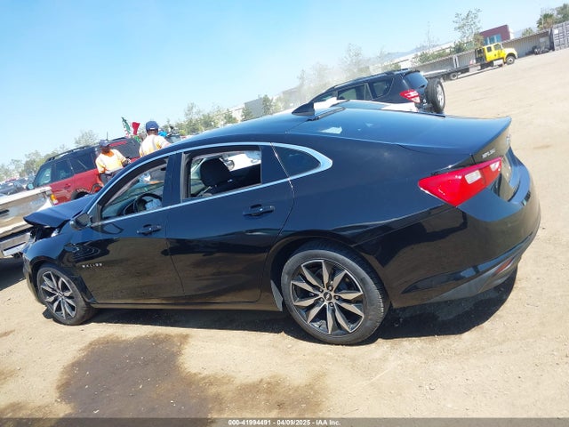 1G1ZE5STXHF263594 Chevrolet MALIBU 1LT