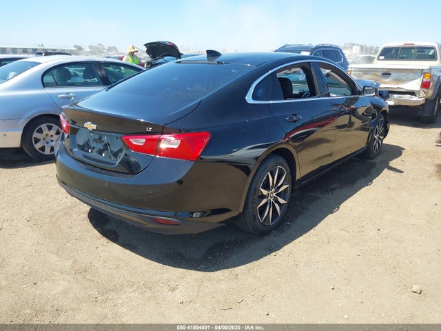 1G1ZE5STXHF263594 Chevrolet MALIBU 1LT