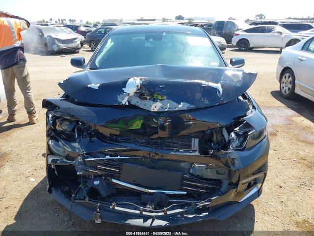 1G1ZE5STXHF263594 Chevrolet MALIBU 1LT